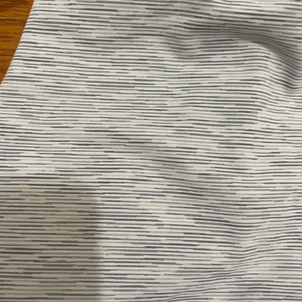 Lululemon Sports Bra - Picture 5 of 6
